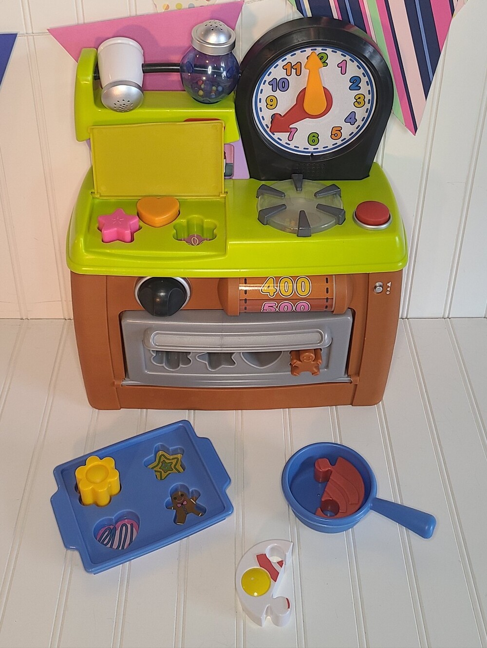 Little Tikes Lil' Cooks Little Play Kitchen SmalI Space Interactive Learning